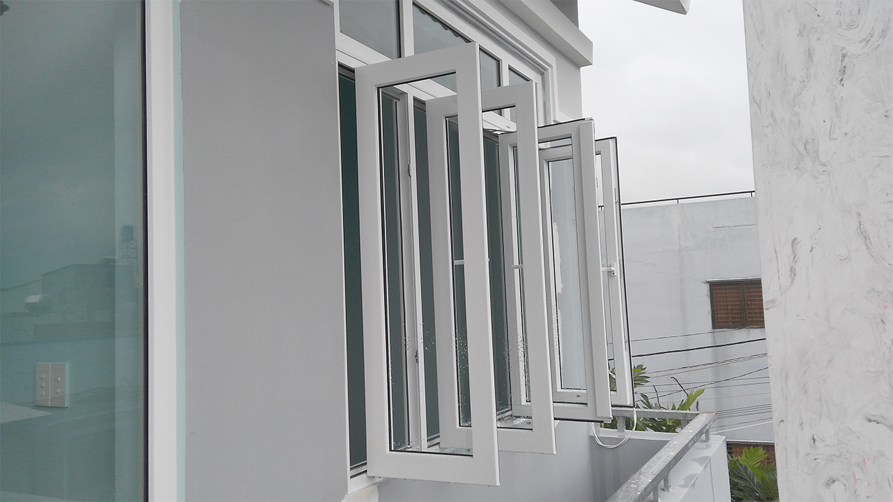 Sử dụng phụ kiện tốt, và thi công đảm bảo giúp cửa nhựa lõi thép bền theo thời gian