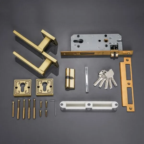 870_crop_38004102_RG_PCNT.jpg 870_crop_38004102_RG_PCNT.jpg