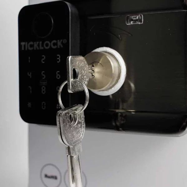 Khoa-cua-cong-Ticklock-G2-6.jpg Khoa-cua-cong-Ticklock-G2-6.jpg