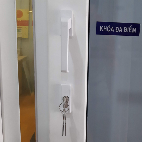 Bộ khóa cửa nhựa window đa điểm GQ 10290 1800 thường - Hình ảnh 2