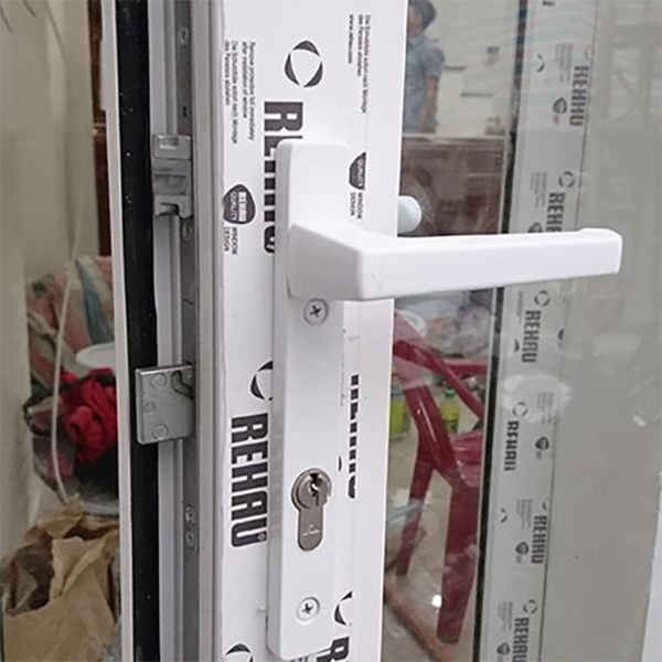 Bộ khóa đa điểm lẫy gà 2100 hãng Roto Đức - Hình ảnh 2