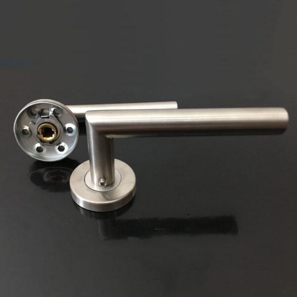 Khóa cửa phòng phân thể Jeely S03 tay Inox 304 - Hình ảnh 3