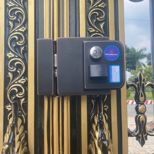 Mặt trong khóa cổng vân tay Viro 1300D