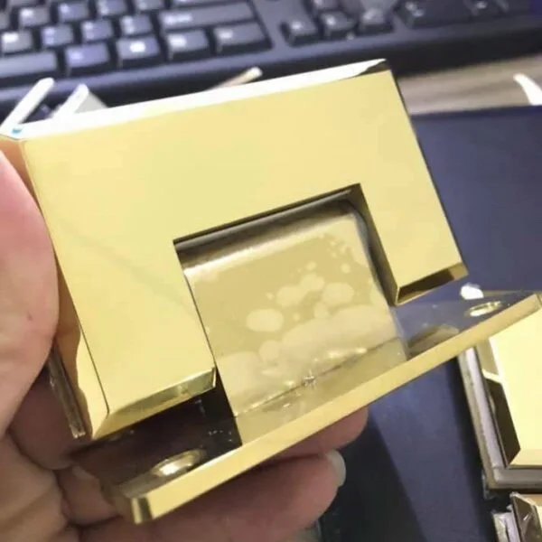 ban-le-tuong-kinh-90-vvp-mau-vang2.jpg ban-le-tuong-kinh-90-vvp-mau-vang2.jpg