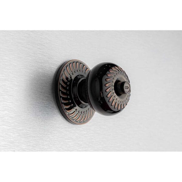 Khóa tay nắm tròn thép và inox 304 có ổ chìa bằng đồng - Hình ảnh 3