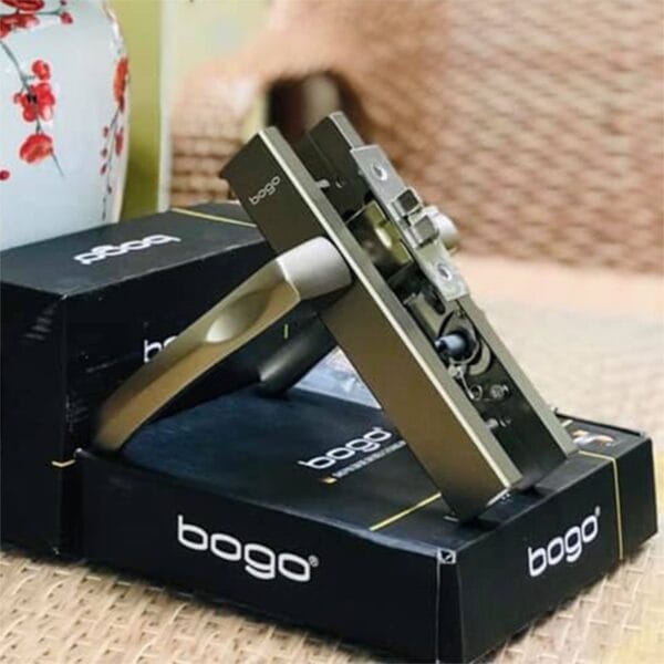 Khóa cửa đi ban công BL1217 Bogo chống trộm - Hình ảnh 3