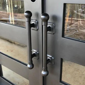 Tay nắm cửa cổng