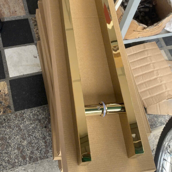 Tay nắm cửa vuông 20×40 TN024 Inox 304 vàng bóng