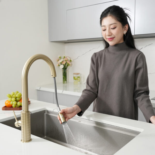 Vòi nước nóng lạnh Konox Venice Gold