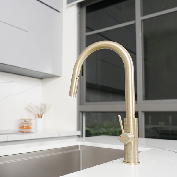 Vòi nước nóng lạnh Konox Venice Gold