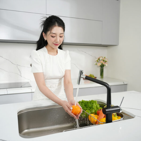 Vòi nước nóng lạnh Konox Volta Black