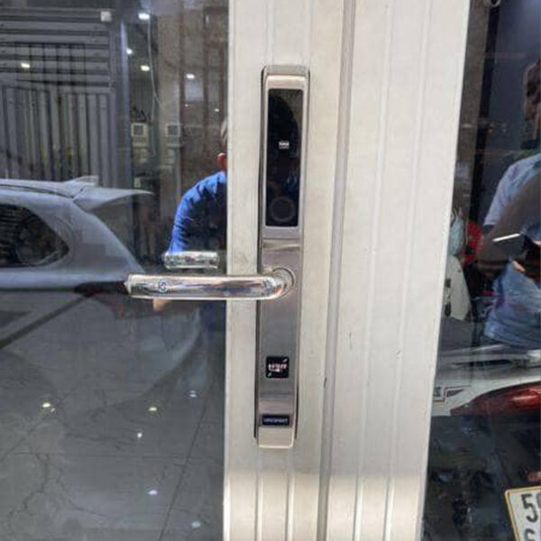 Khóa vân tay cửa nhôm KVT010-S30D màu bạc