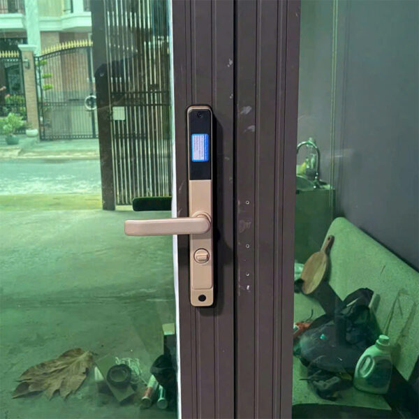 Mặt trong khóa vân tay cửa nhôm KVT005-S30CD màu vàng