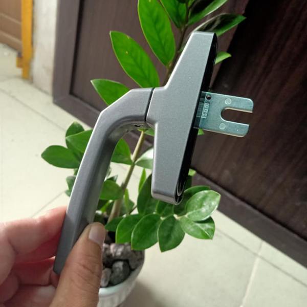 Tay nắm đa điểm cửa sổ Draho F58A màu đen, xám, bạc - Hình ảnh 3